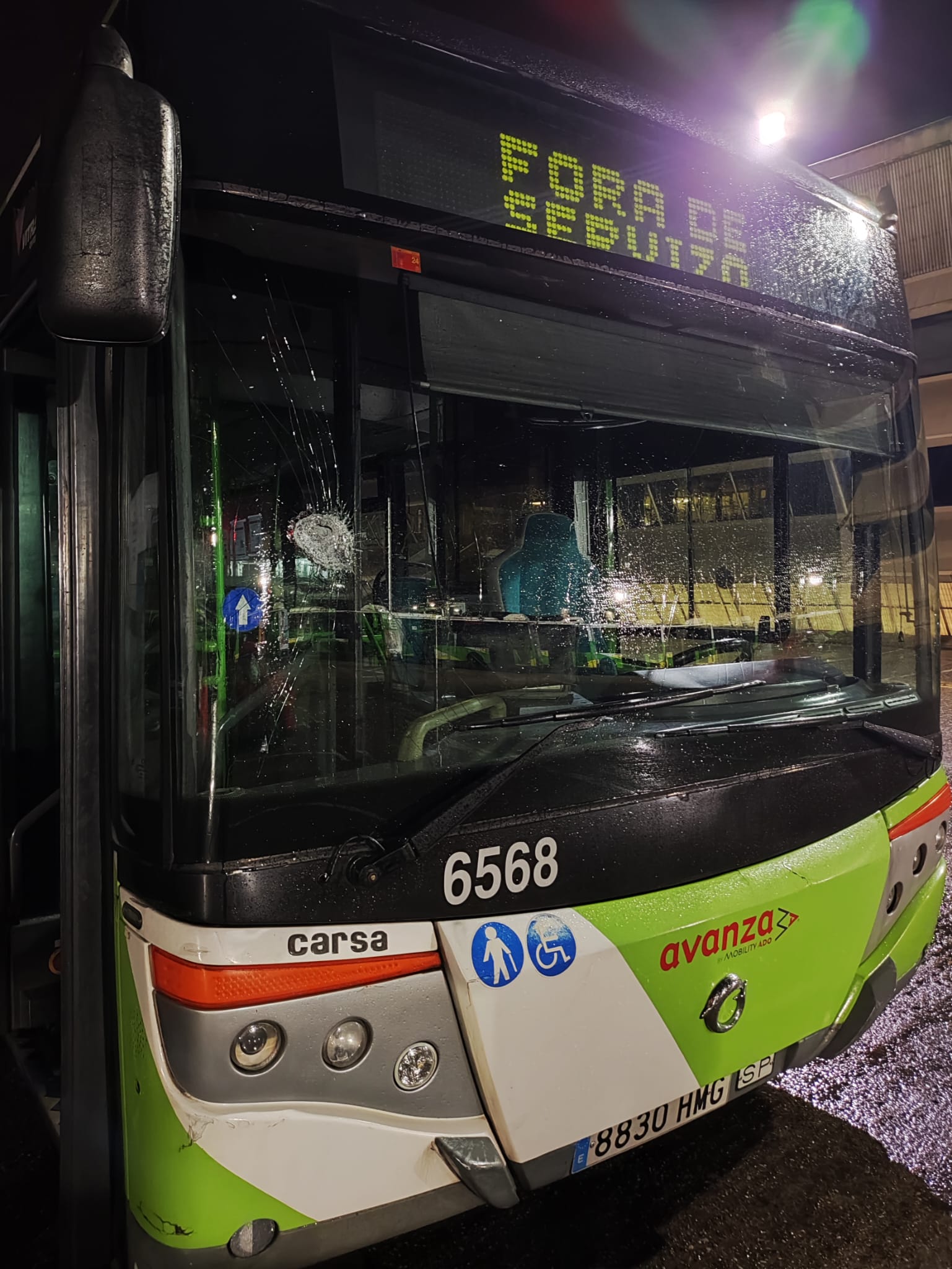 Vitrasa denuncia outro apedramento a un dos seus autobuses