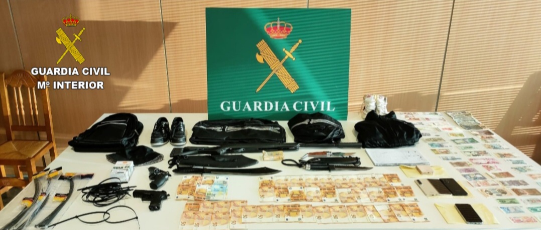Cuatro detenidos, uno de ellos en Vigo, por atracos a varios bancos