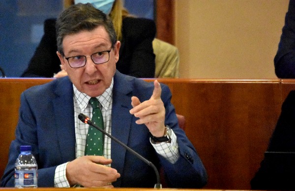 El concejal López Font acusa, sin pruebas, al entorno del Comité de Vitrasa de actos violentos