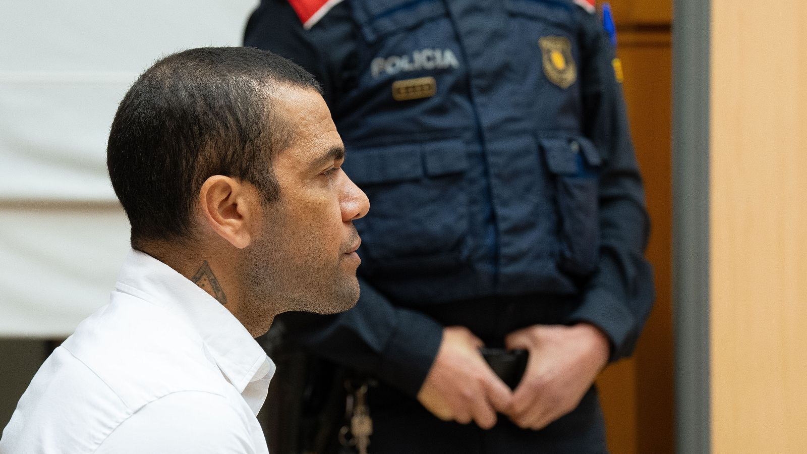 El agresor sexual Dani Alves, en libertad bajo fianza de 1 millón de euros