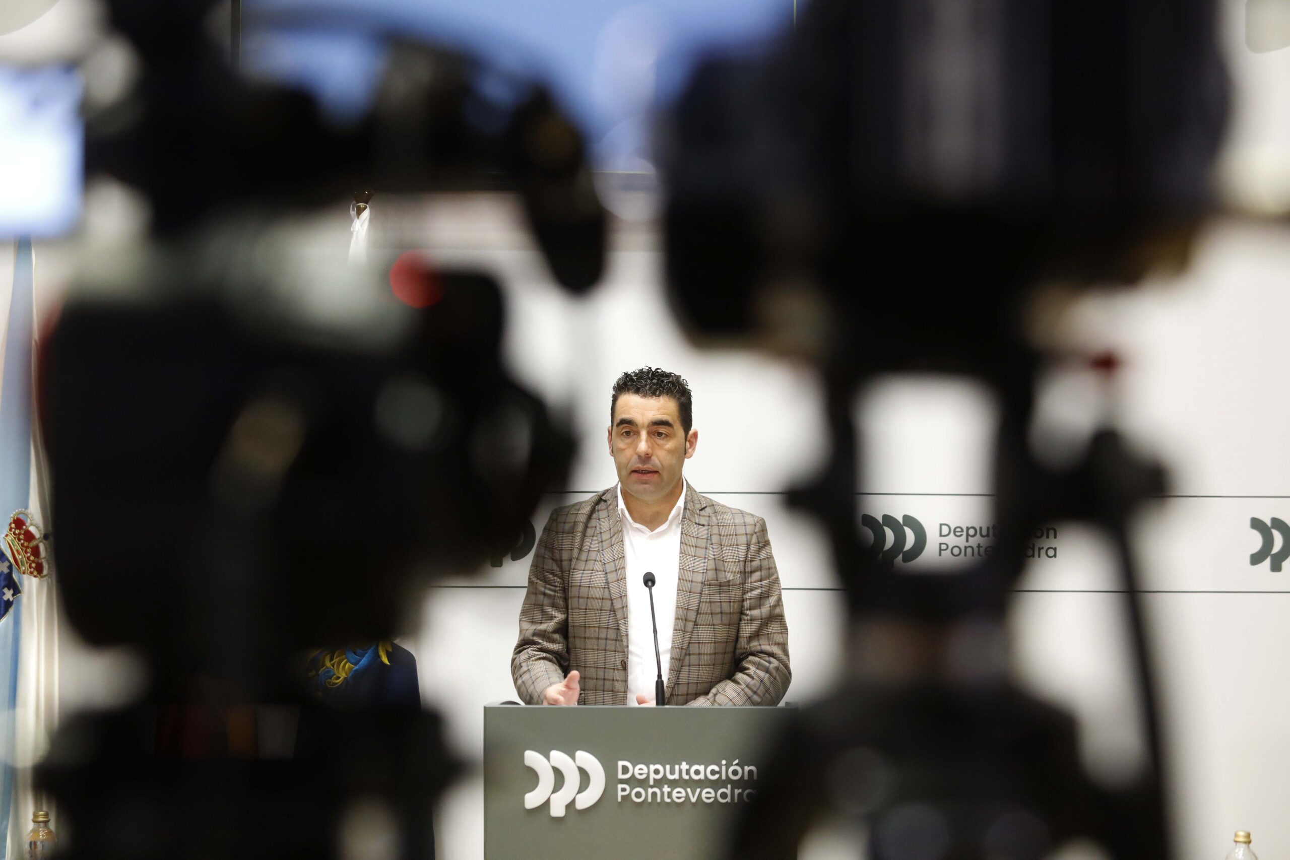 A Deputación aproba 1,2 millóns para cofinanciar os servizos sociais municipais na contorna de Vigo e o sur da provincia