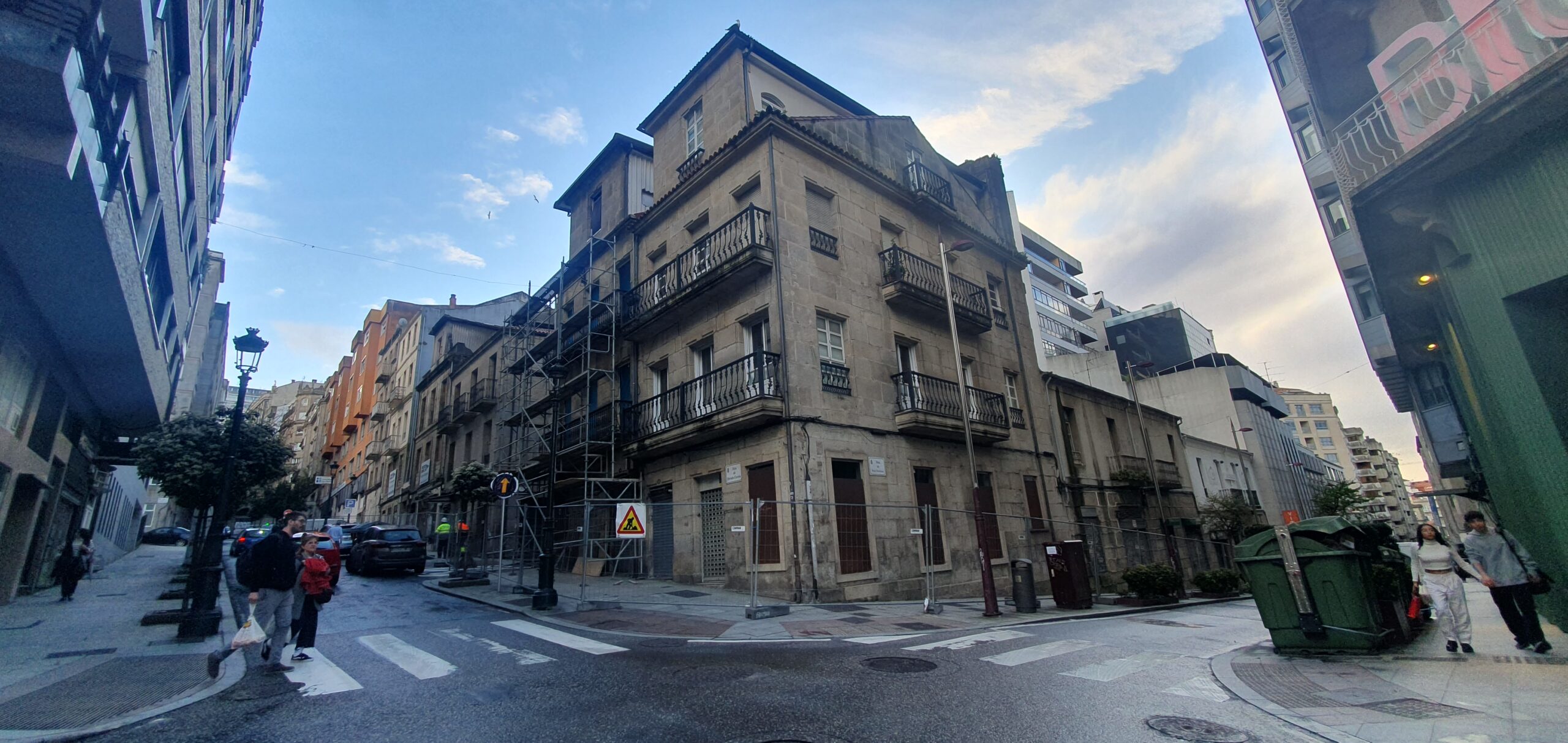 Comienzan las obras para la construcción de un edificio y una plaza pública en Hernán Cortés