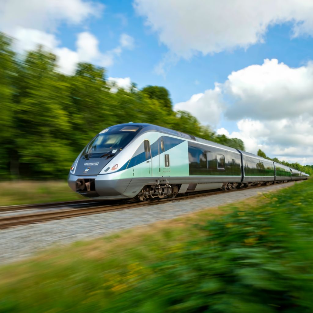 Se confirma el retraso, al menos hasta julio, del tren 'Avril' que unirá Vigo con Madrid