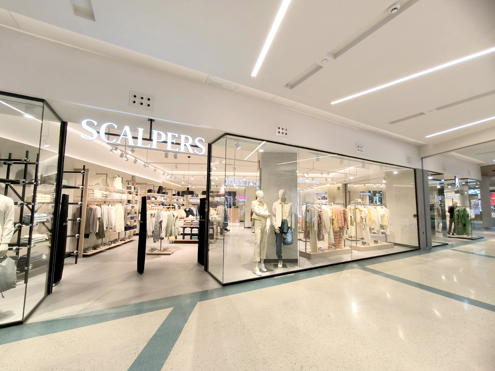 El Centro Comercial Gran Vía de Vigo inaugura la tienda Scalpers