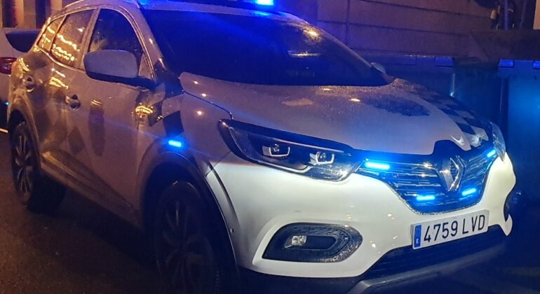 Detenido tras intentar tirar a su pareja por la ventana