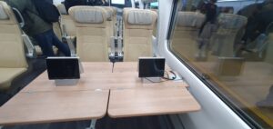 Renfe desmiente a Abel Caballero: no suprimirá paradas para que el AVE llegue antes de Vigo a Madrid