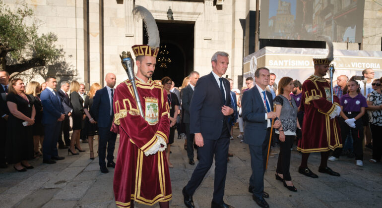 El gobierno de Vigo aprueba entregar 50.000€ a la Iglesia para pagar la procesión del Cristo