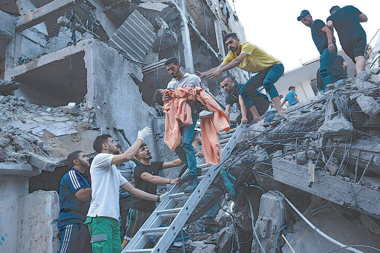 El fiscal de la Corte Penal Internacional pide el arresto de los terroristas de Hamas y de Netanyahu