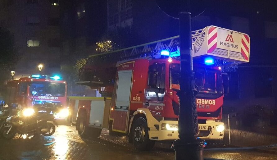 Controlado un incendio en un edificio de tres pisos, en Vigo