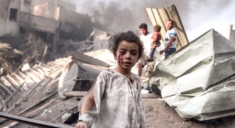 "Más de un millón de niños están atrapados en Gaza, en una situación devastadora"