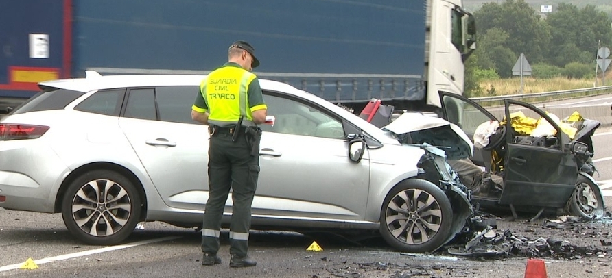 Un muerto y dos heridos en un accidente en la Autovía do Salnés