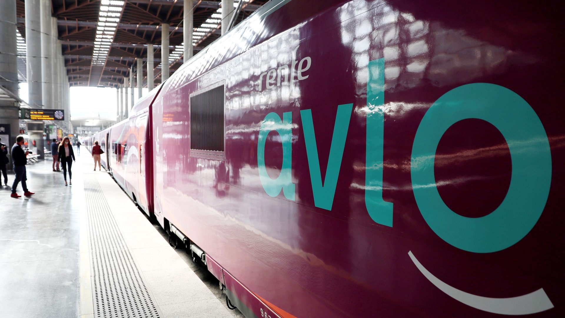 Renfe pone en circulación dos nuevos Avlo entre Vigo y Madrid