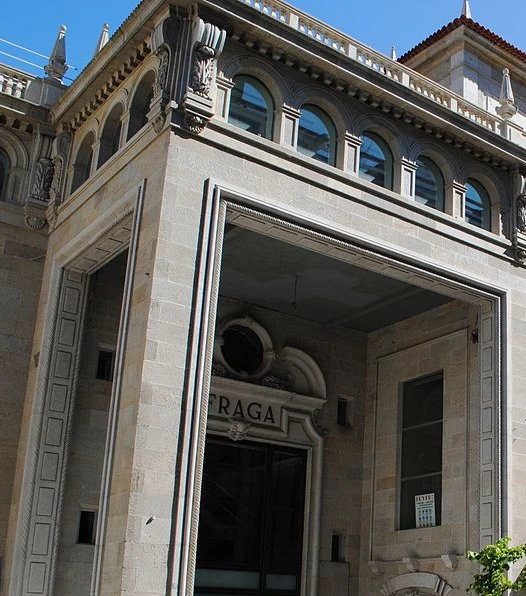 El Concello de Vigo intensifica su oposición a la compra del Cine Fraga
