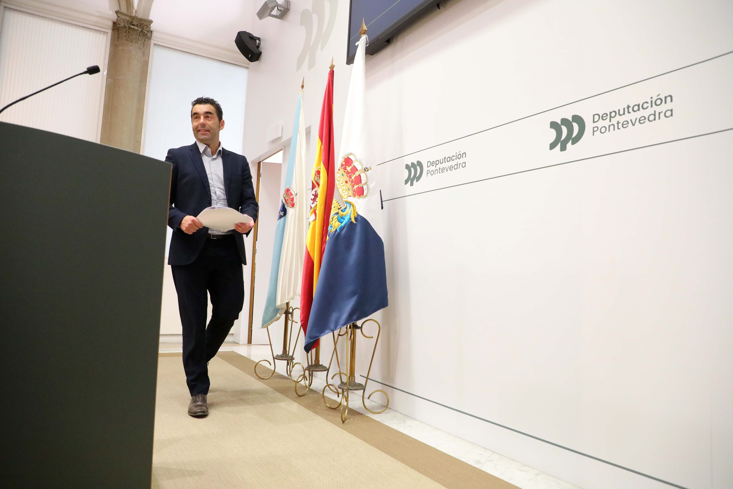 A Deputación pon a disposición dos concellos 4 millóns de euros para impulsar medidas sociais