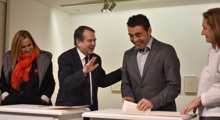 La Diputación suscribe un convenio de 6 millones con el Concello para pagar el 80% de cinco grandes obras