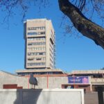 El Gobierno de Vigo culpa al viento de la caída de una ventana desde la planta 9ª del edificio del Concello