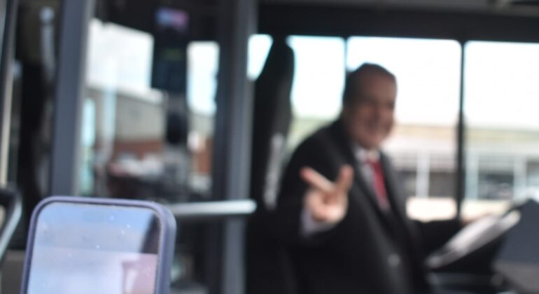 El Gobierno municipal prorroga un año más la concesión de Vitrasa