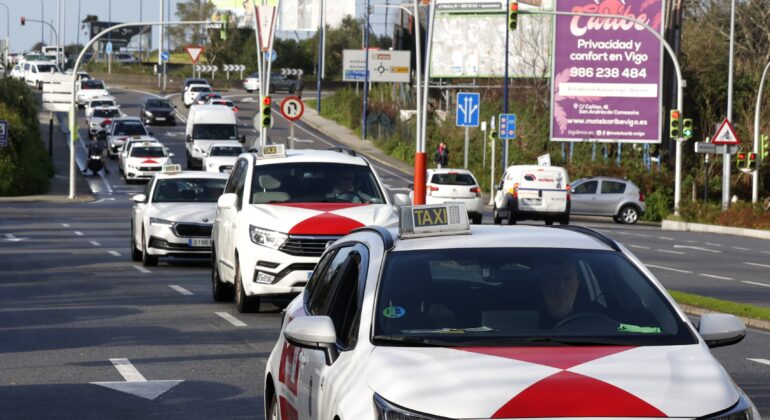 Desde el 5 de junio, los taxitas podrán solicitar las ayudas de la Xunta, para el pago de seguros y contratación de personal