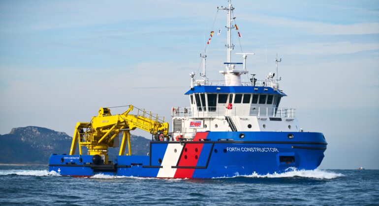 El astillero vigués Freire entrega el nuevo buque de apoyo al mantenimiento, de Briggs Marine