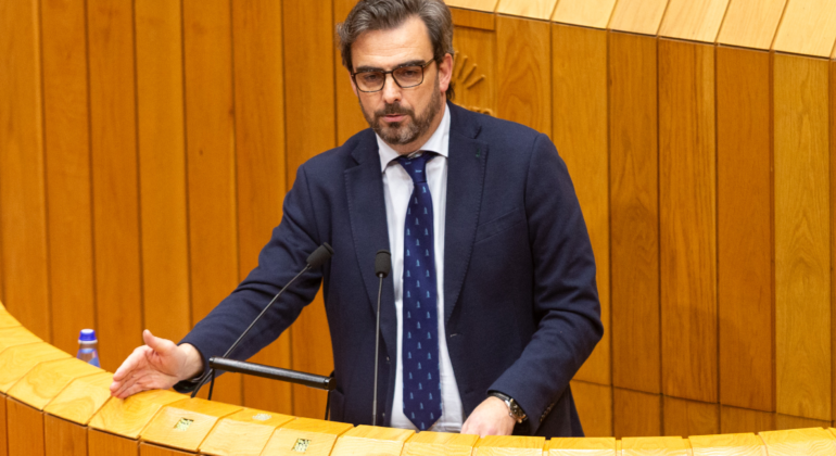 Caballero pide el cese de Calvo por afirmar que la exclusión de Vigo del Mundial 2030 se debió a la 'falta de influencia' del Gobieno local