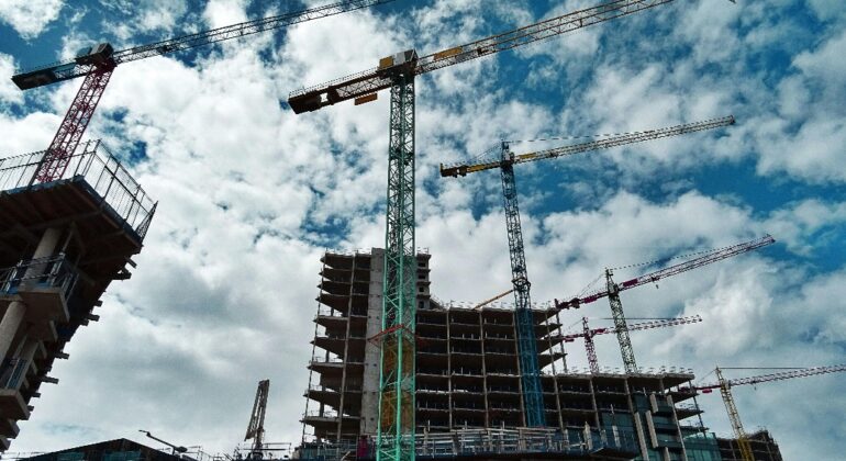 A Xunta sacará a concurso 82 parcelas en Navia para a construción de 153 vivendas protexidas