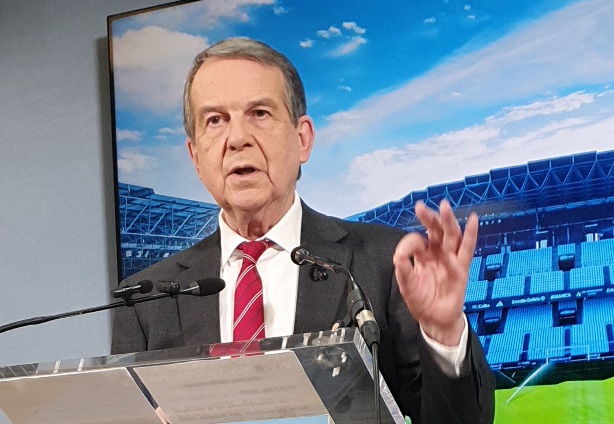 Caballero exige a Louzán que anuncie que Vigo es sede del Mundial 2030