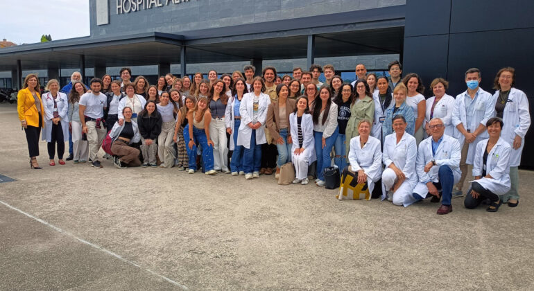 Despedida de la última promoción de estudiantes de Medicina, en el Hospital Álvaro Cunqueiro