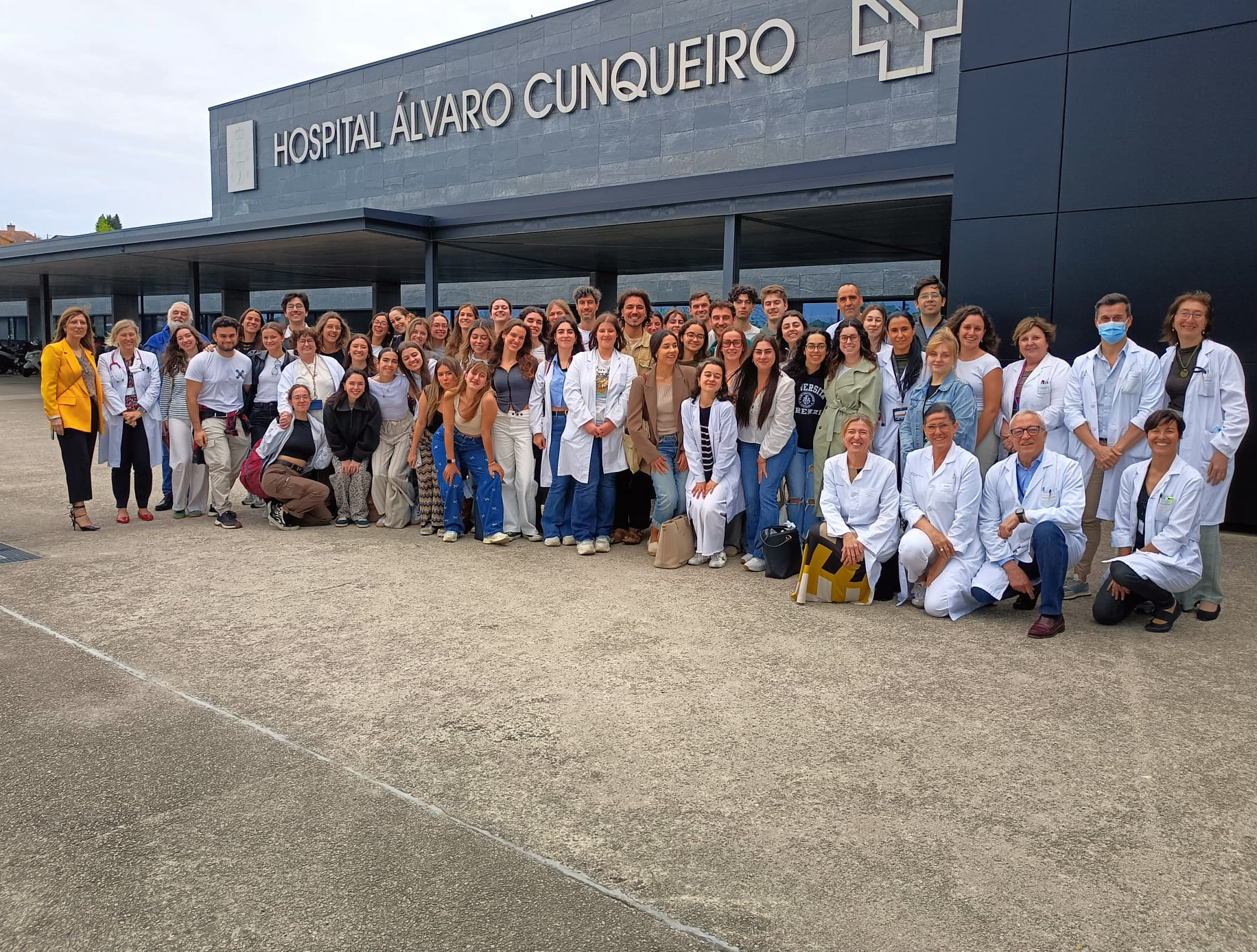 Despedida de la última promoción de estudiantes de Medicina, en el Hospital Álvaro Cunqueiro