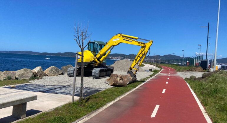Arrancan los trabajos de los futuros 'Peiraos do Solpor' en la escollera de Bouzas