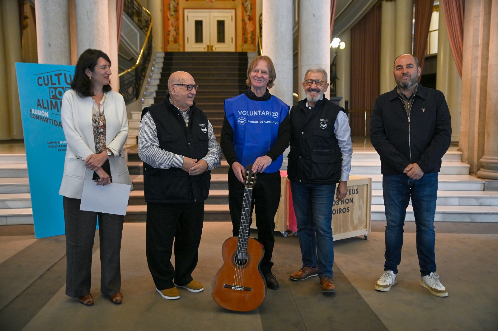 El guitarrista David Russell ofrecerá en Vigo un concierto en beneficio del Banco de Alimentos