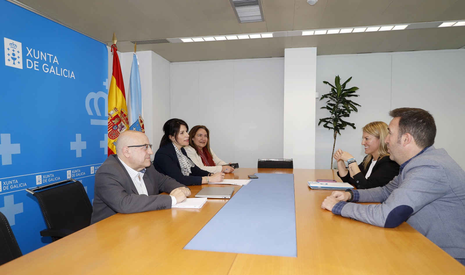 Salceda solicita á Xunta que constrúa vivenda protexida na vila