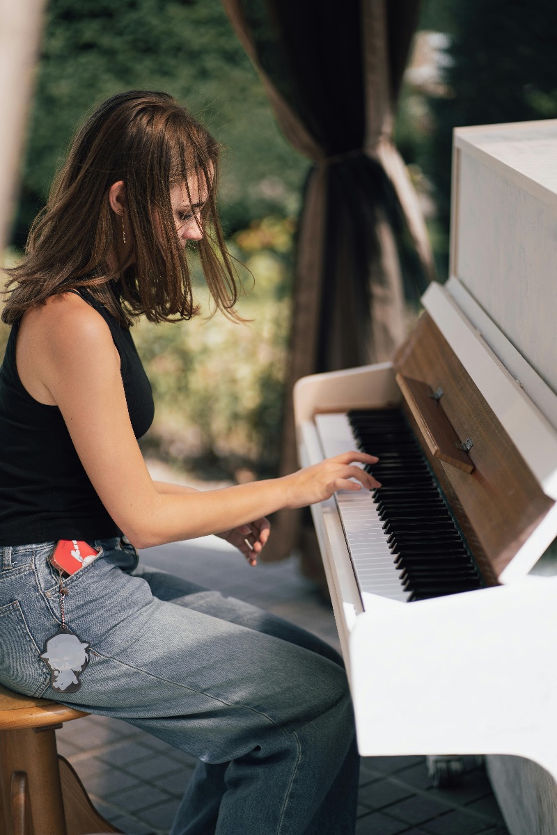 Más de 100 pianistas internacionales llegan a Vigo: buscan hogares y pianos para ensayar