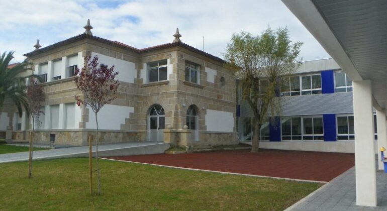 El alcalde pide a a Xunta que le entregue el edificio del antiguo Colegio Rocío