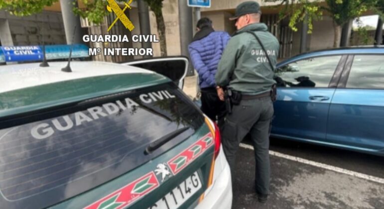 Detenido un vecino de Vilagarcía de Arousa por intentar matar a un hombre con un hacha