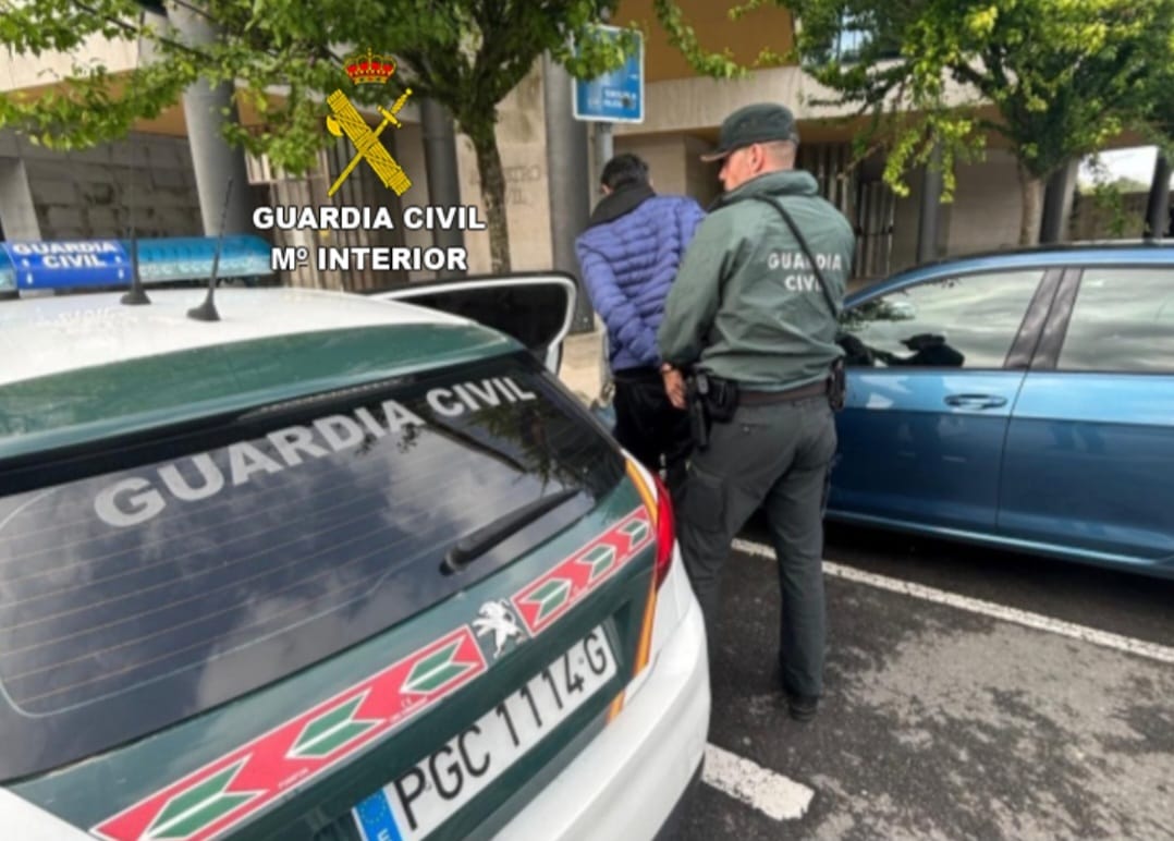 Detenido un vecino de Vilagarcía de Arousa por intentar matar a un hombre con un hacha