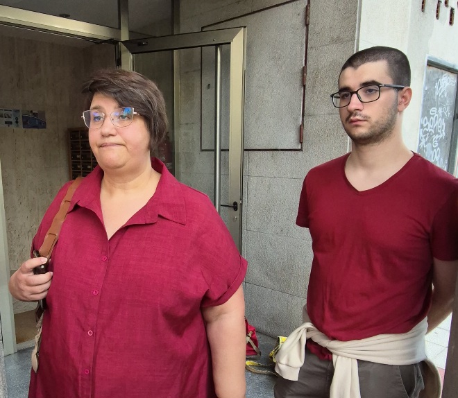 Desalojan de su piso en Vigo a una mujer y a su hijo, tras cumplirse el plazo de uso de la vivienda
