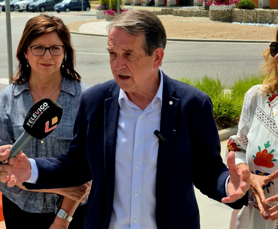 Caballero: "si Sogama retira la subida de la tasa, yo bajo el recibo de la basura de 124€ a 100"