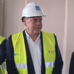 El conselleiro de Sanidade confirma que se cerrarán centros de salud, este verano