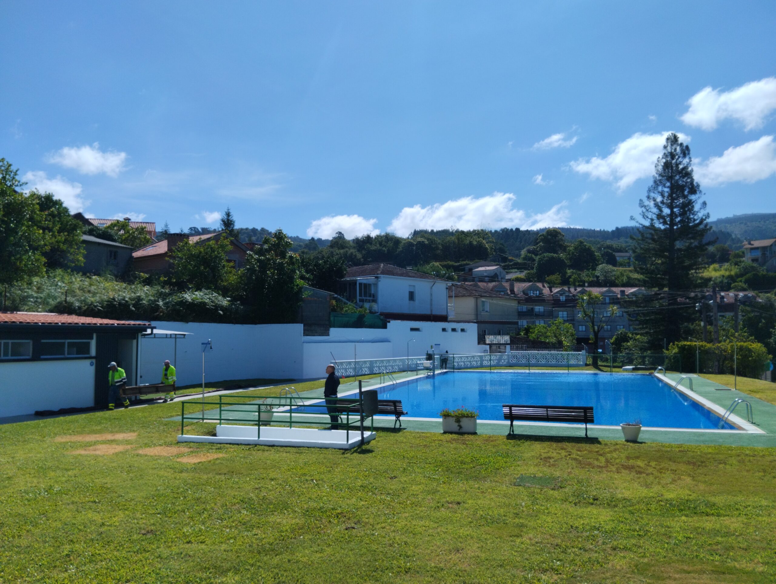 O Concello de Covelo anuncia a apertura a Piscina Municipal