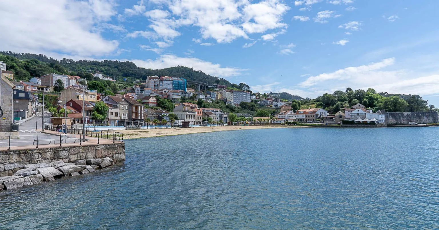 Cerrada al baño la Praia de Arealonga, en Chapela, por contaminación