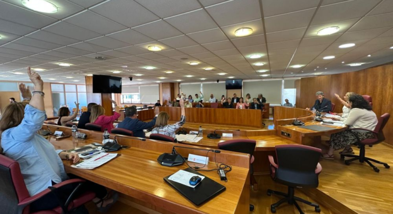Oposición a que los concejales de Vigo se suban el sueldo hasta los 70.000€ y a 80.000€, en el caso del alcalde