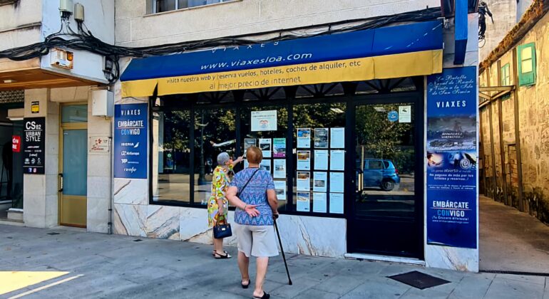 Decenas de personas sin vacaciones, tras el "colapso económico" de una agencia de viajes de Redondela