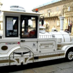 Muere una mujer en Santiago, atropellada por el tren turístico