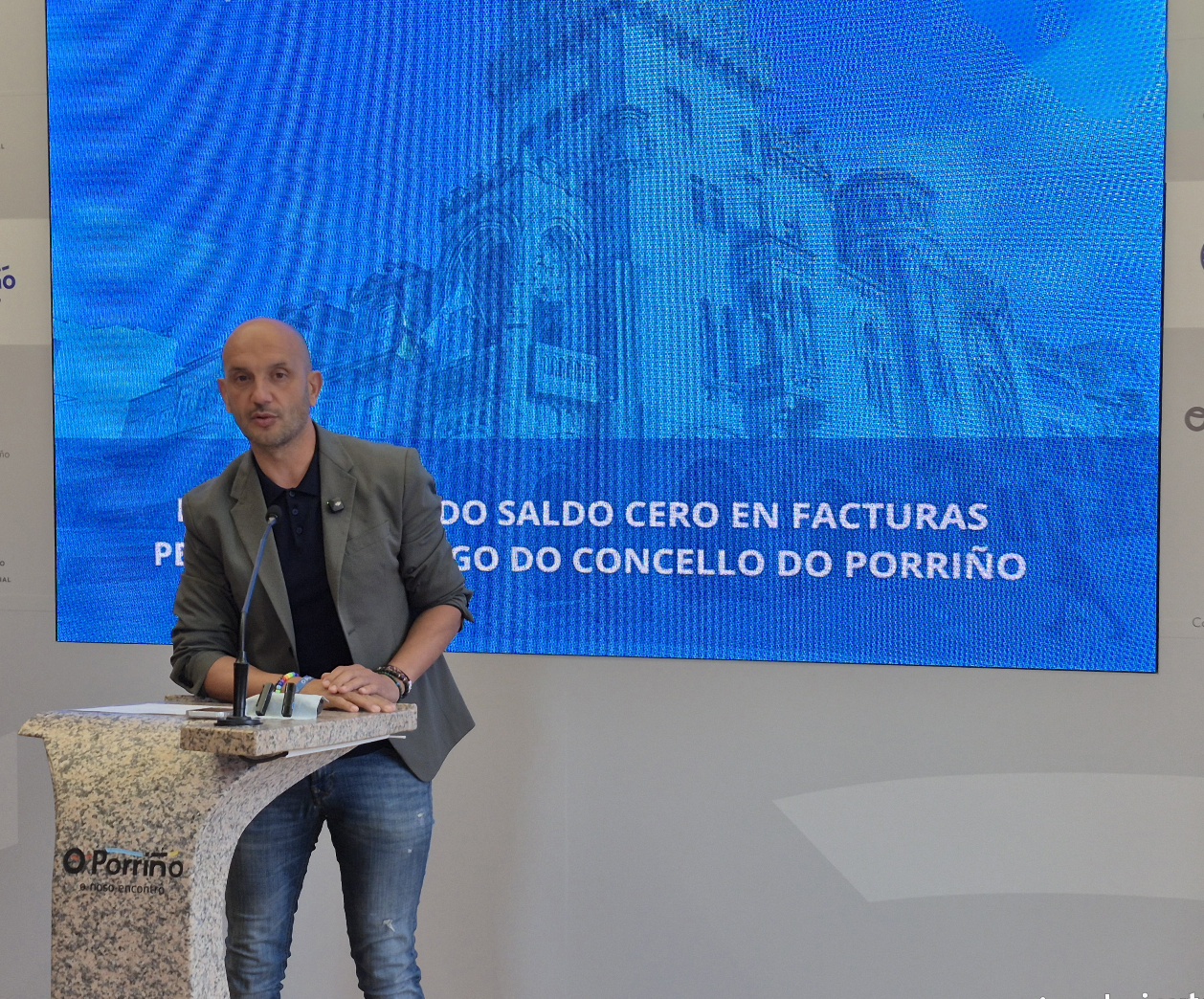 Porriño deja a 'cero' la cuenta de facturas que había en el 'cajón', que llegó hasta los 5,5 millones