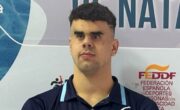 Una nueva distinción para el nadador vigués Juan Ferrón