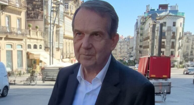 "La Xunta daba ayudas al aeropuerto de Santiago para perjudicar a Vigo"