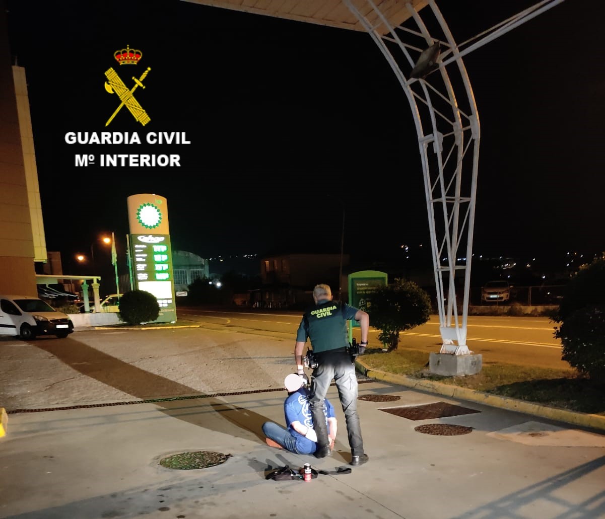 Detenido en Moaña tras intentar robar en la gasolinera BP de Paredes