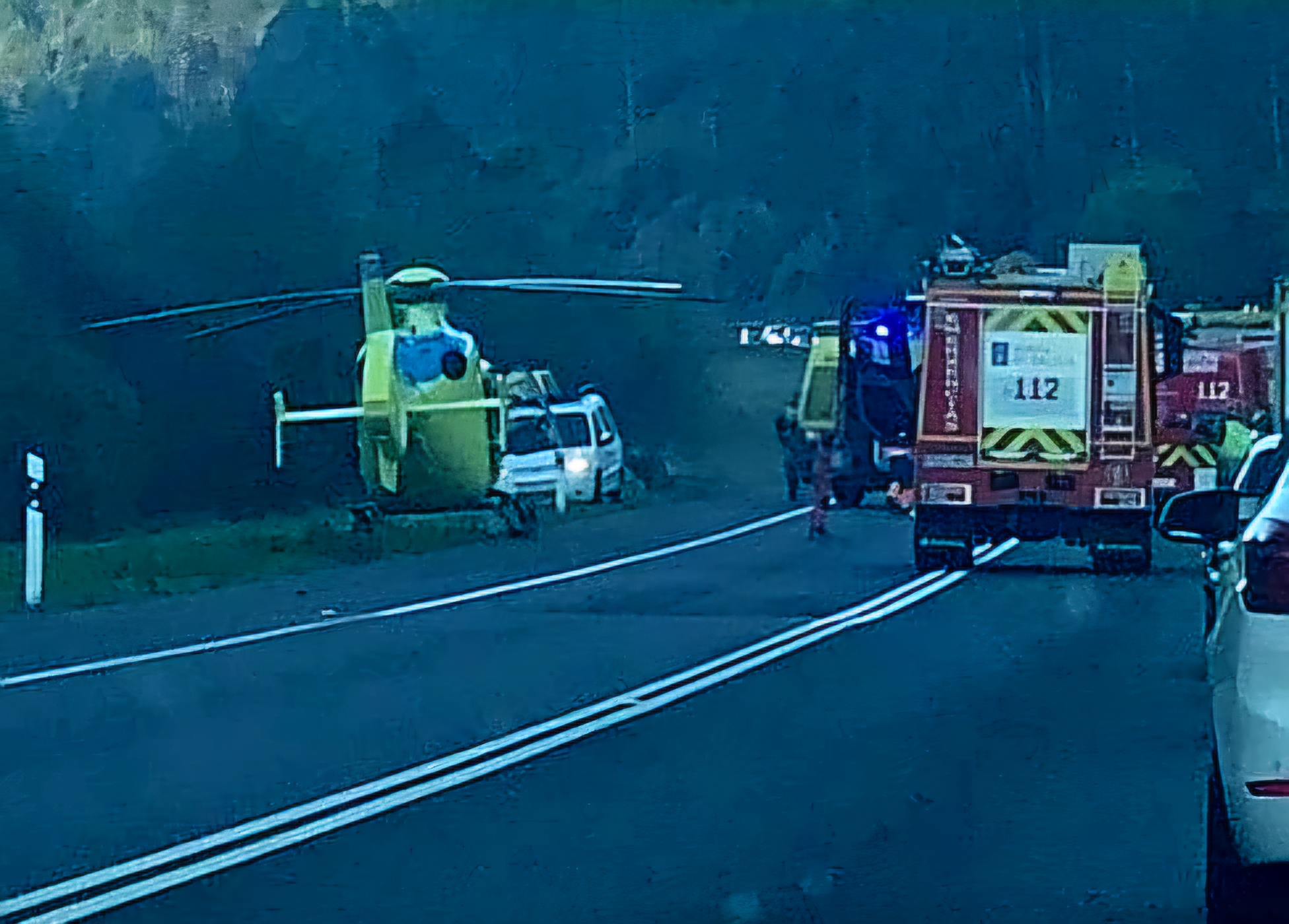 Un muerto y dos heridos en un choque entre dos camiones y un turismo