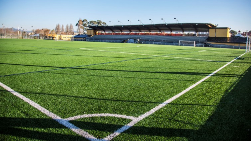 Más de 700.000€ para la nueva cubierta y el césped artificial del campo de fútbol de Samil