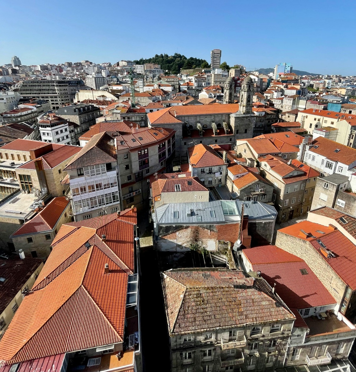 El Concello inicia los trámites para comprar casas y pisos en Vigo y ponerlos en alquiler